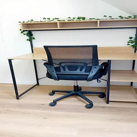 Apartmán In Near Le Mans Circuit Ecommoy